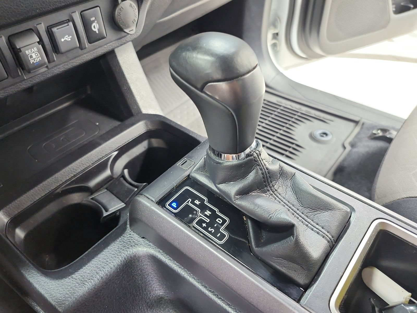 Used 2023 Toyota Tacoma TRD Sport w/ Technology Package AWD/4WD image 28