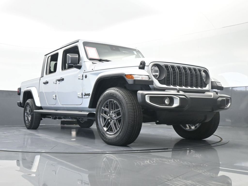 Used 2024 Jeep Gladiator Sport image 54