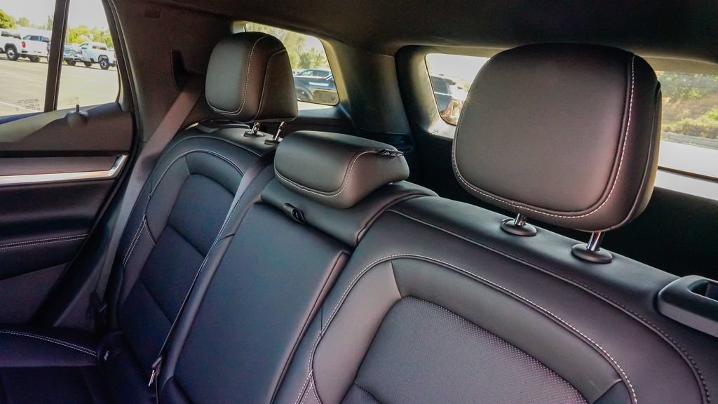 New 2026 GMC Terrain Elevation w/ Elevation Premium Package AWD/4WD image 10