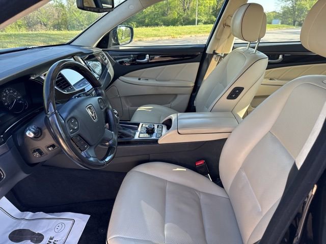 Used 2016 Hyundai Equus Signature image 17