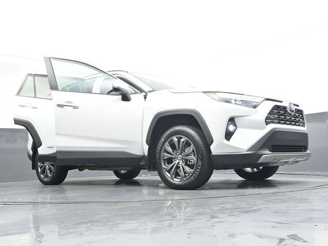 Used 2024 Toyota RAV4 Limited AWD/4WD image 43