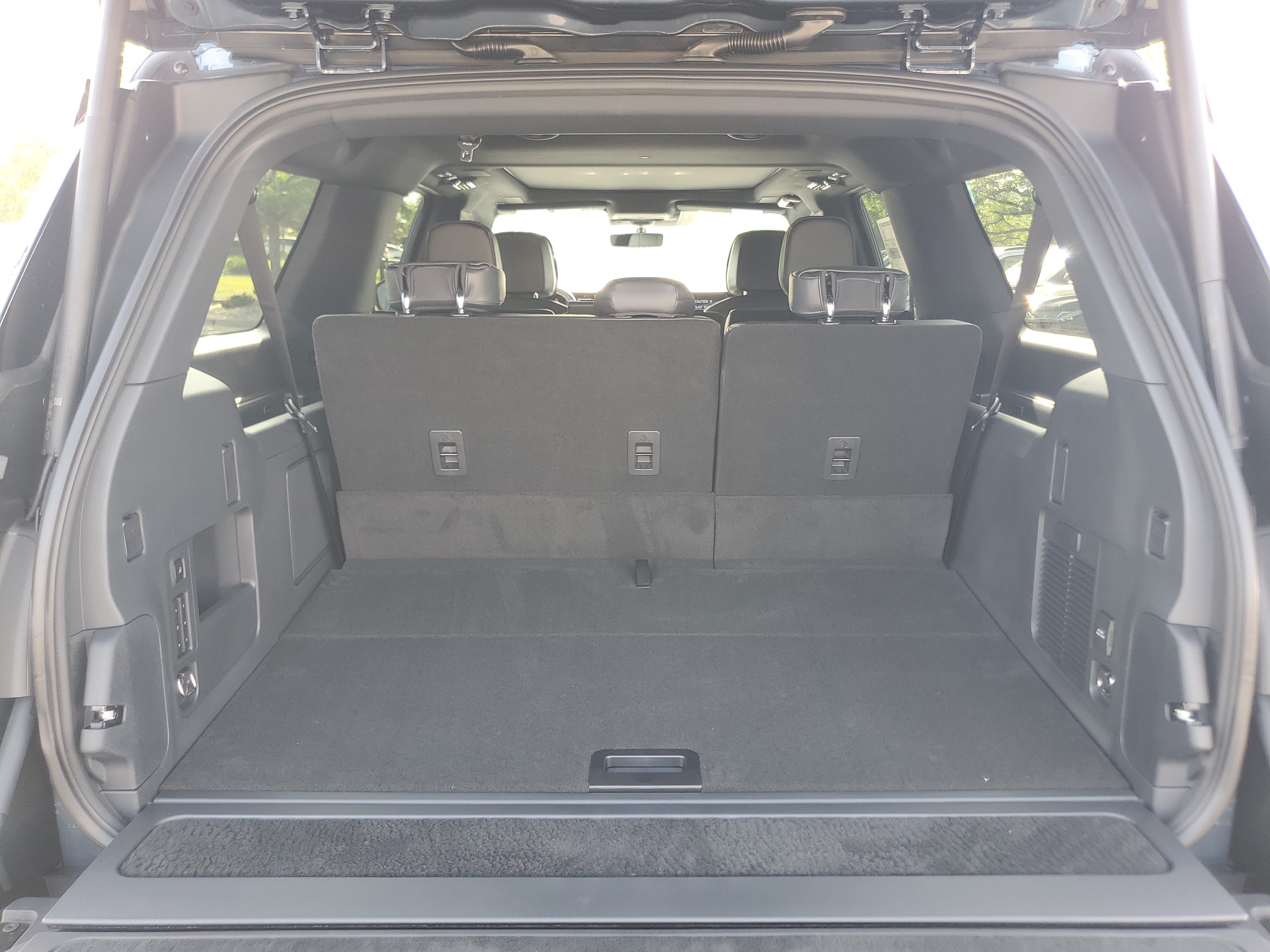 New 2027 Lincoln Navigator L Reserve w/ Jet Appearance Package AWD/4WD image 32