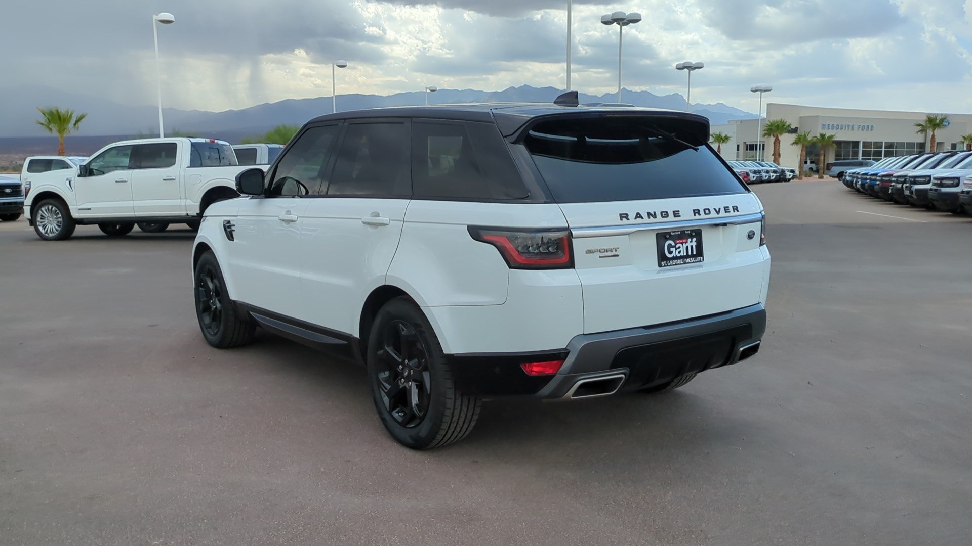 Used 2018 Land Rover Range Rover Sport HSE AWD/4WD image 5