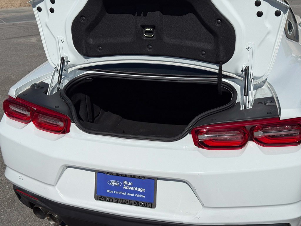 Used 2023 Chevrolet Camaro LT RWD image 18