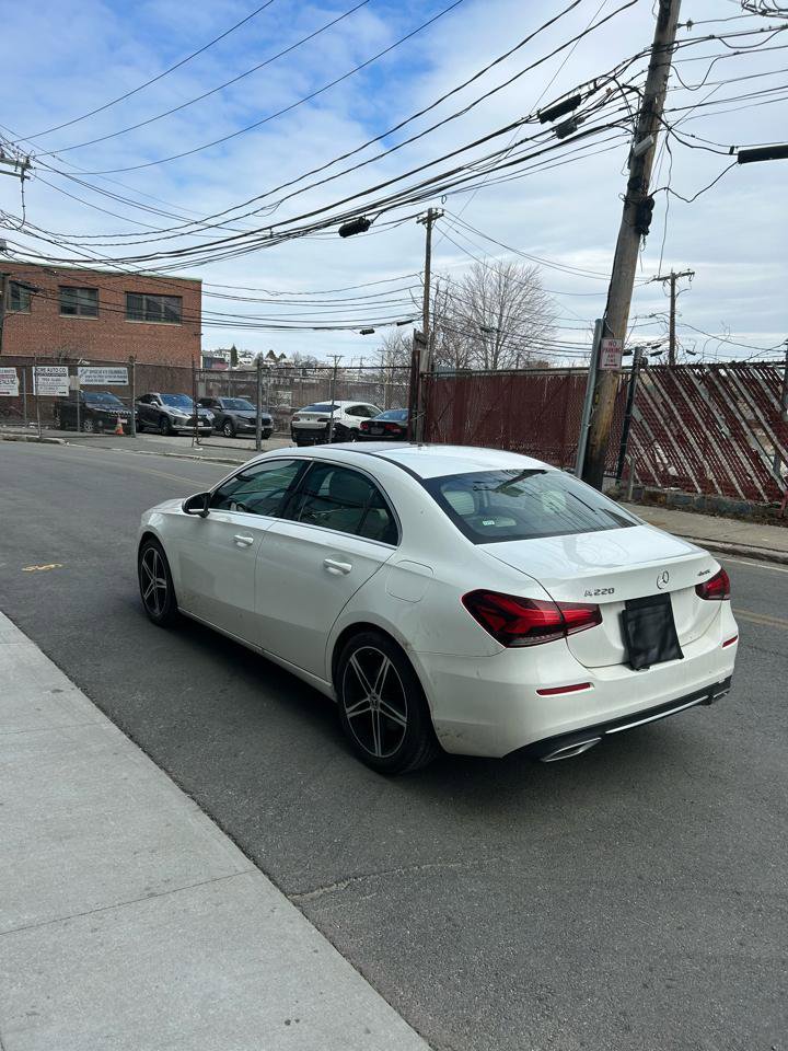 Used 2019 Mercedes-Benz A 220 4MATIC image 4