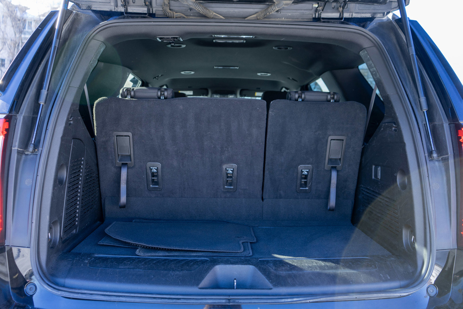 Used 2023 GMC Yukon SLE image 9