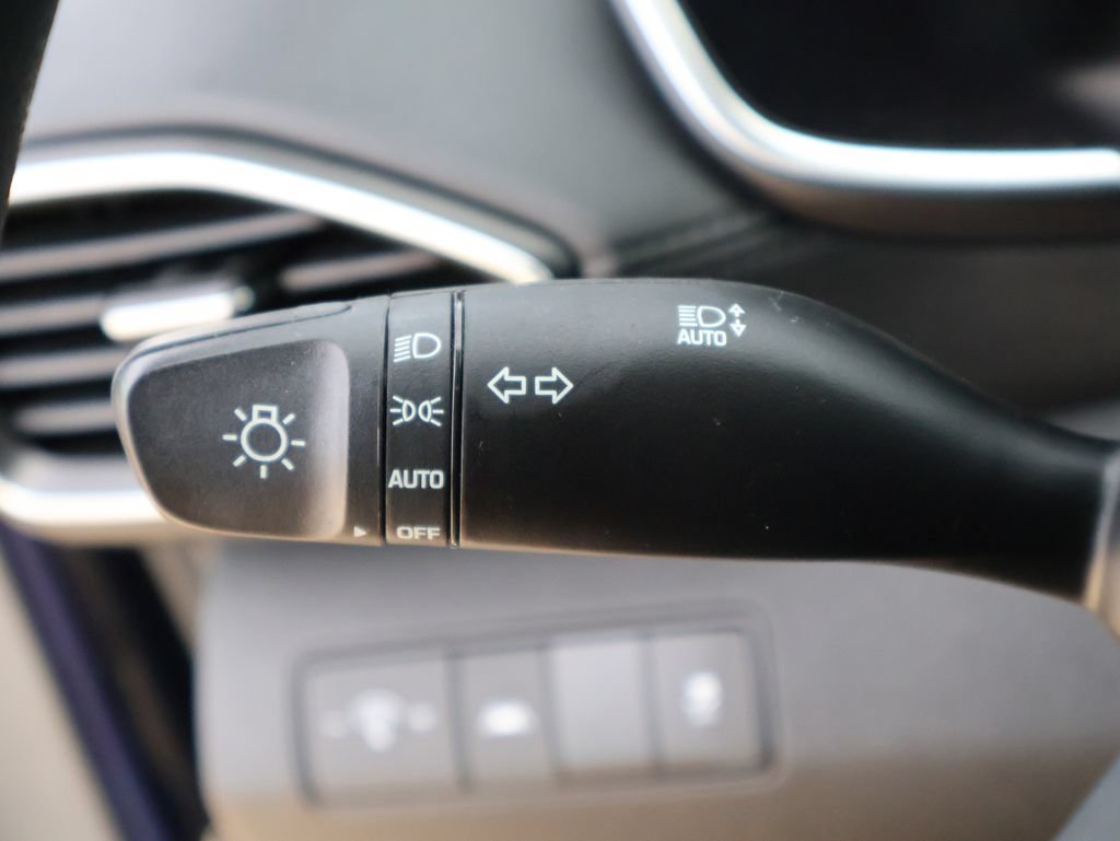Used 2023 Hyundai Santa Fe SE FWD image 25