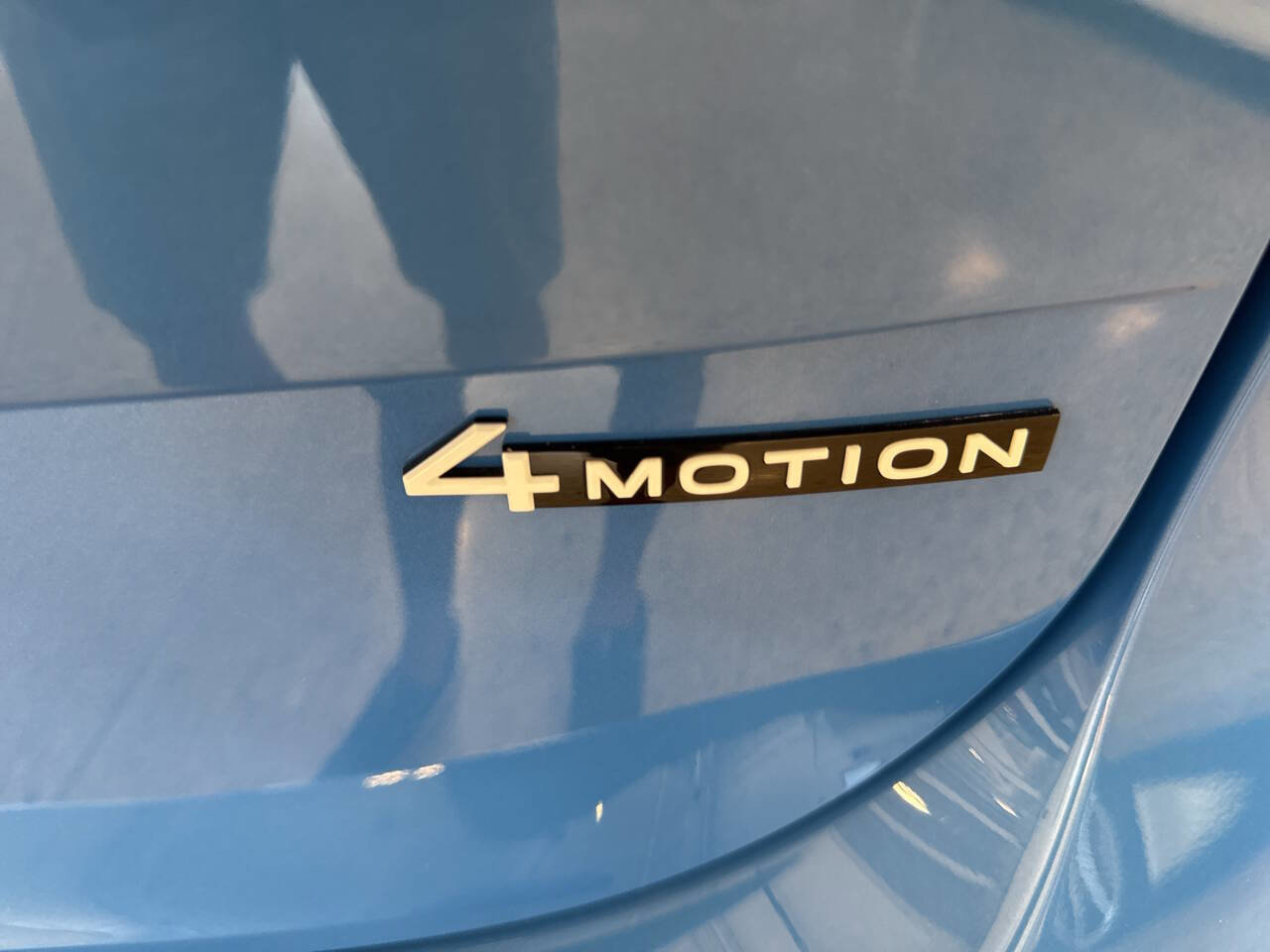 Used 2025 Volkswagen ID. Buzz 1st Edition image 42