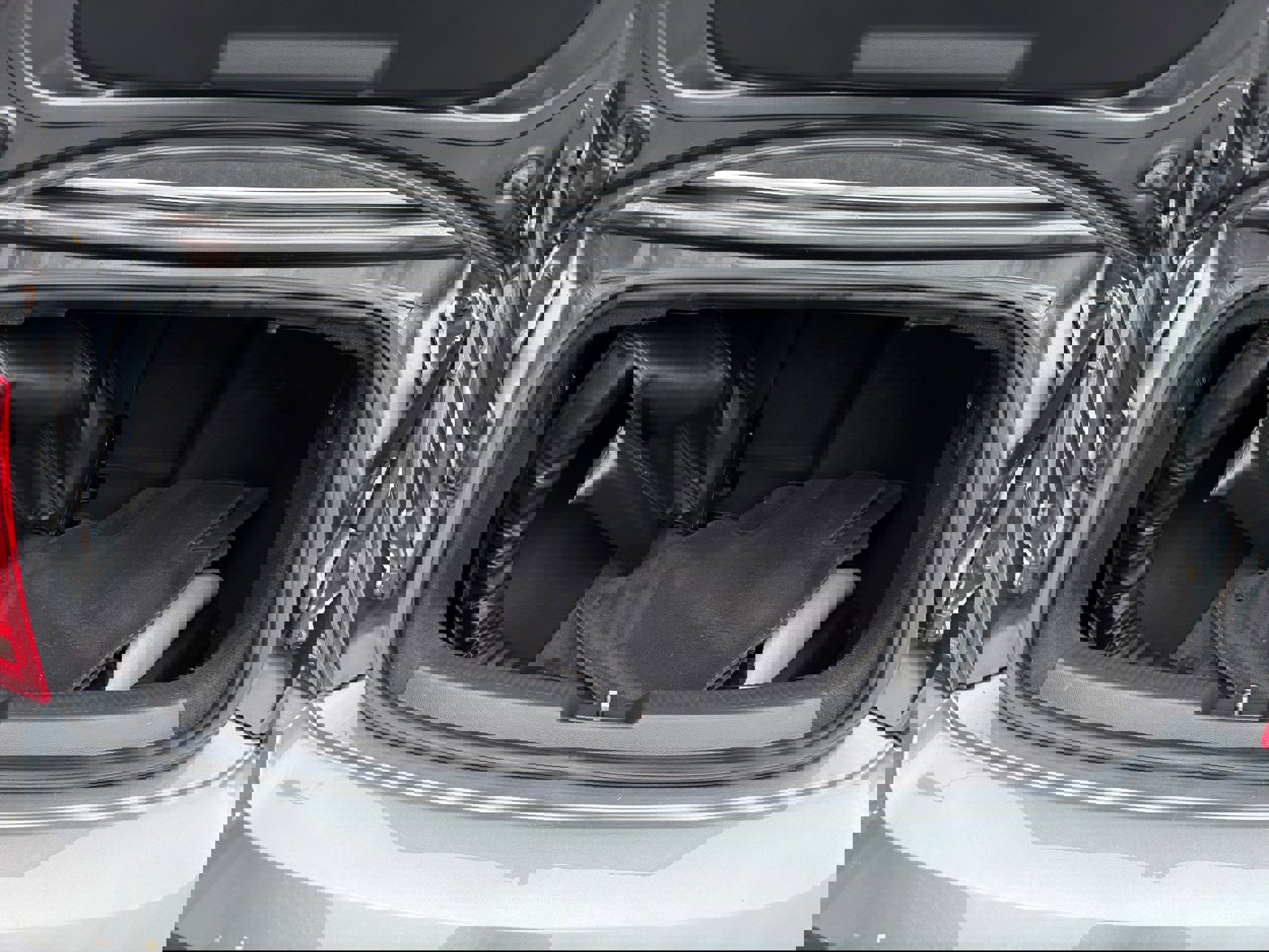 Used 2013 Volkswagen Beetle 2.5 image 29