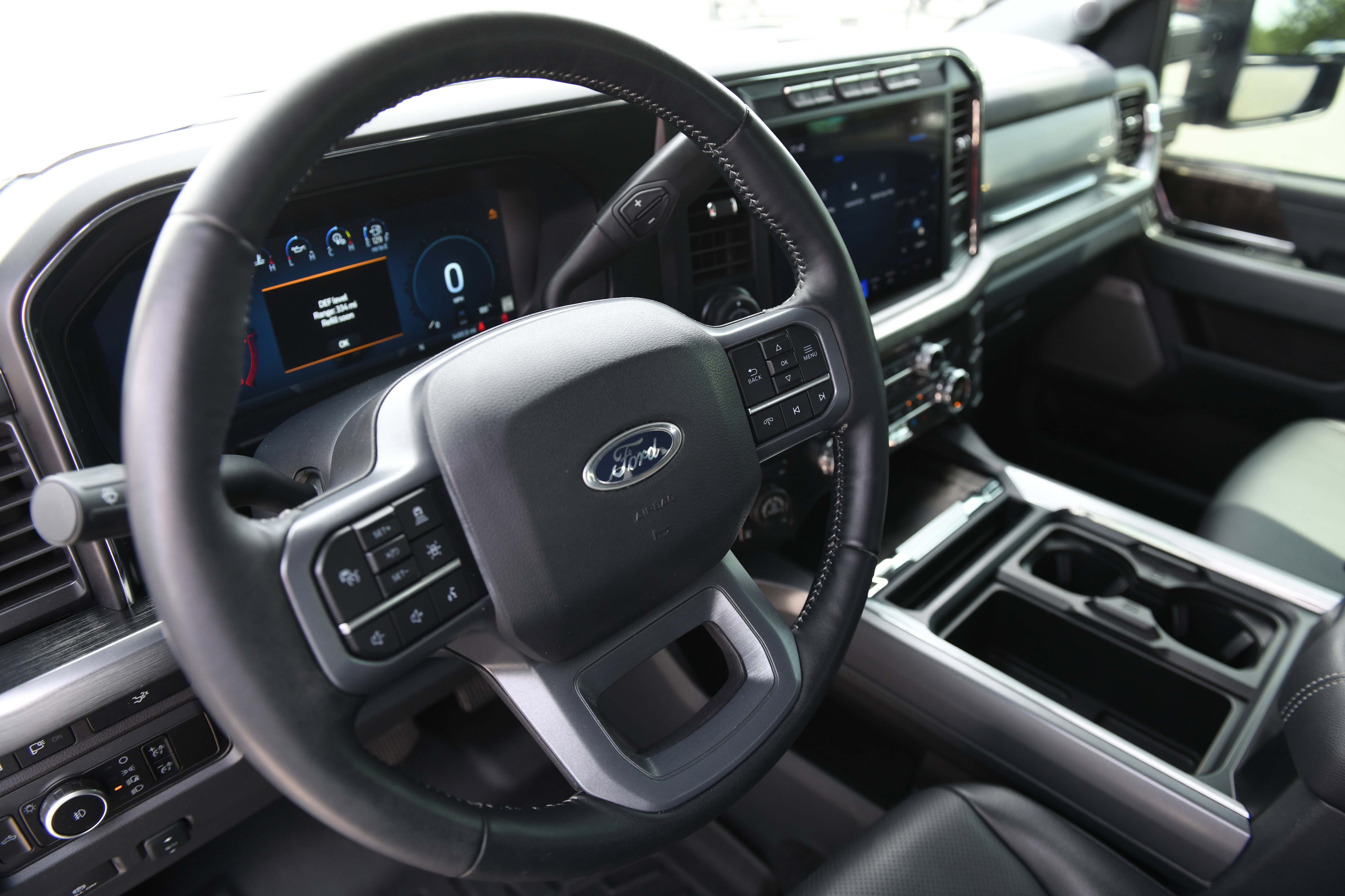 Used 2024 Ford F250 Lariat w/ Lariat Ultimate Package AWD/4WD image 14