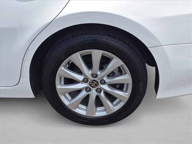 Used 2020 Toyota Camry LE FWD image 21
