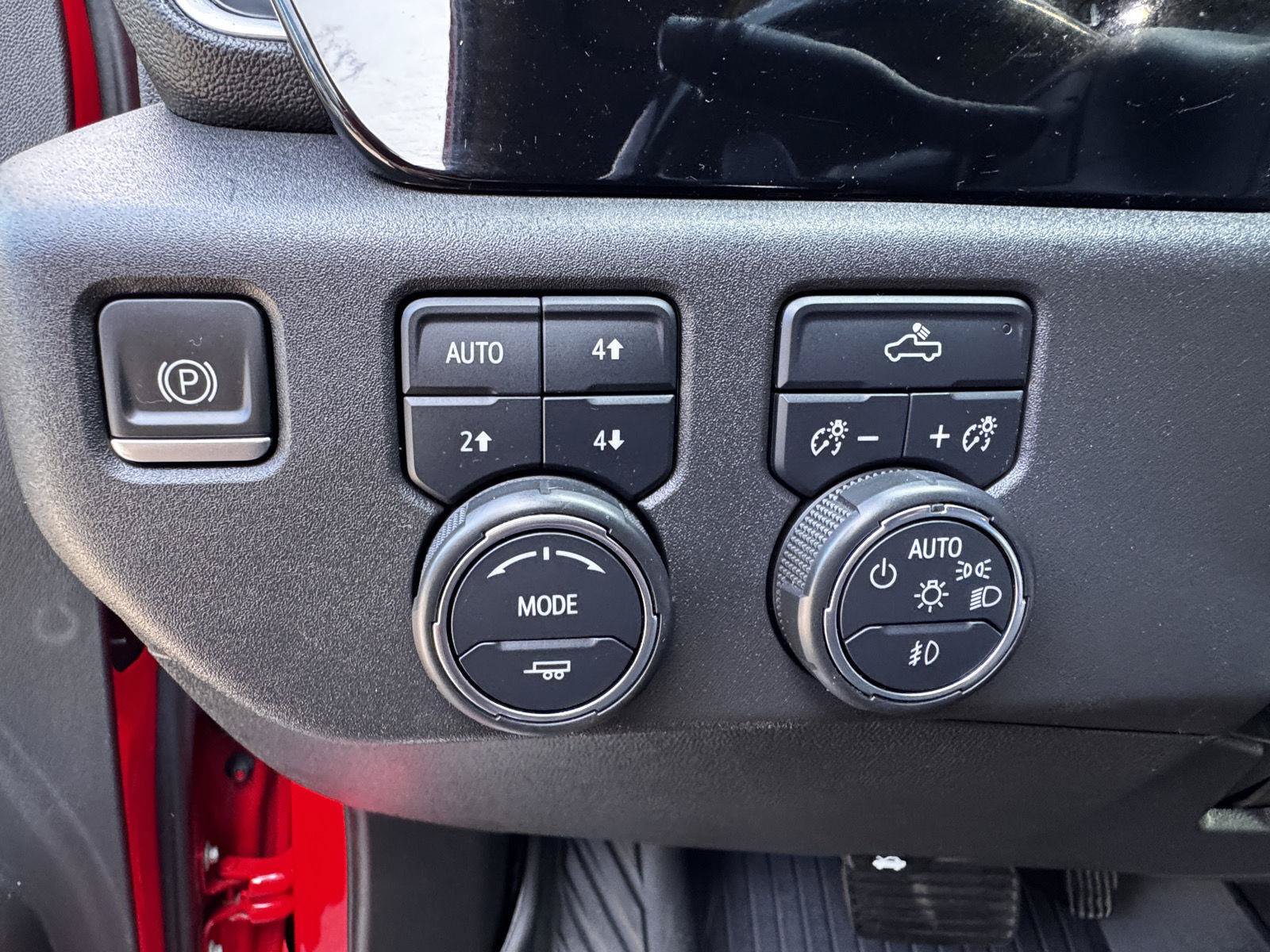Certified 2022 Chevrolet Silverado 1500 LT Trail Boss w/ Protection Package AWD/4WD image 19