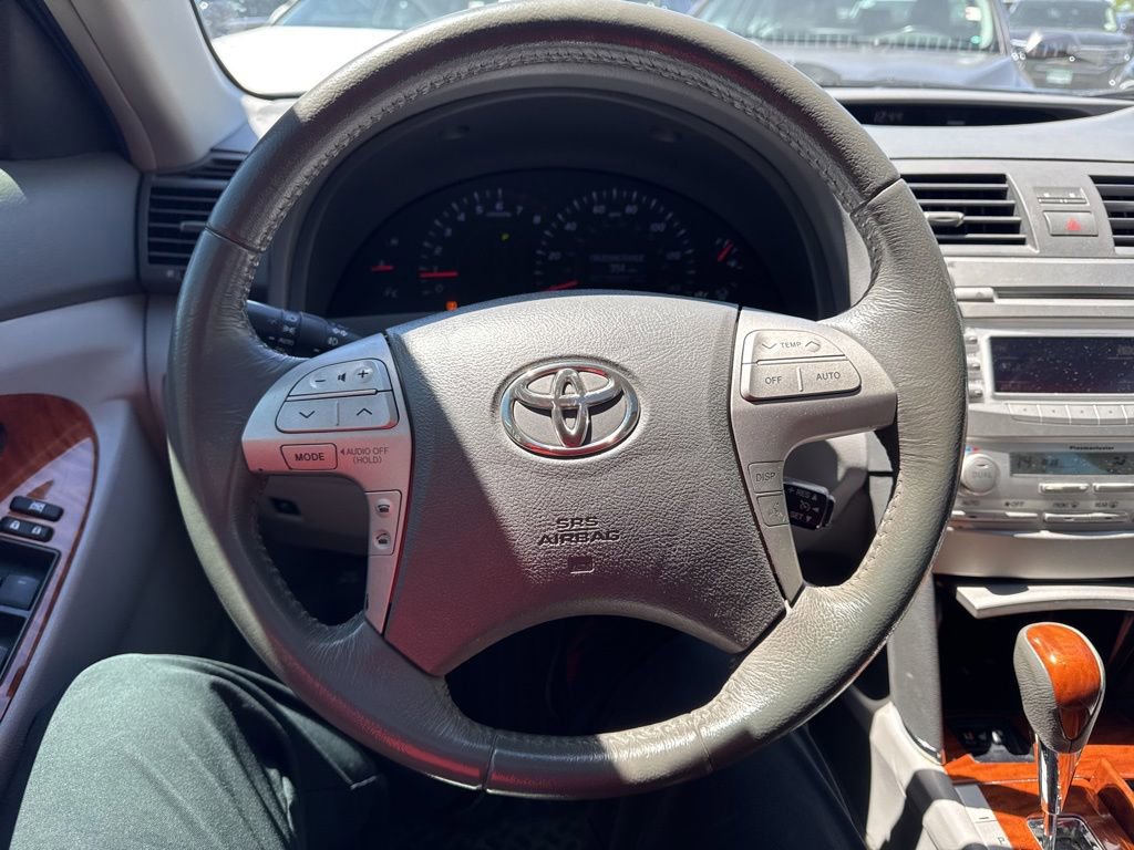 Used 2010 Toyota Camry XLE FWD image 10