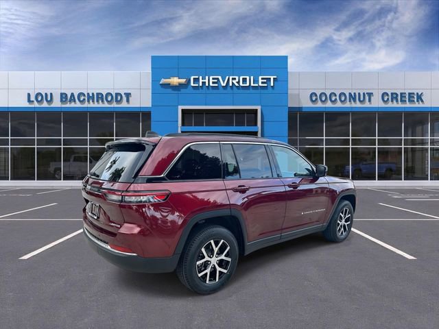 Used 2024 Jeep Grand Cherokee Limited image 8