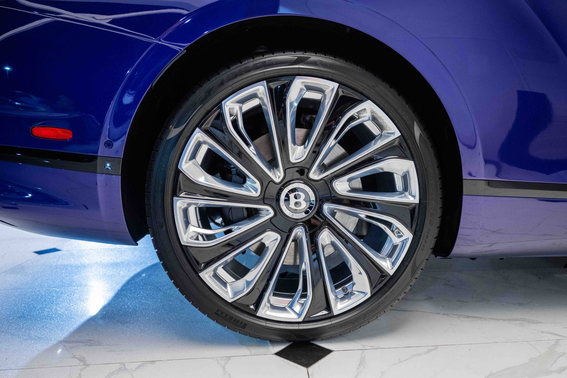 Used 2024 Bentley Continental GT Mulliner image 14