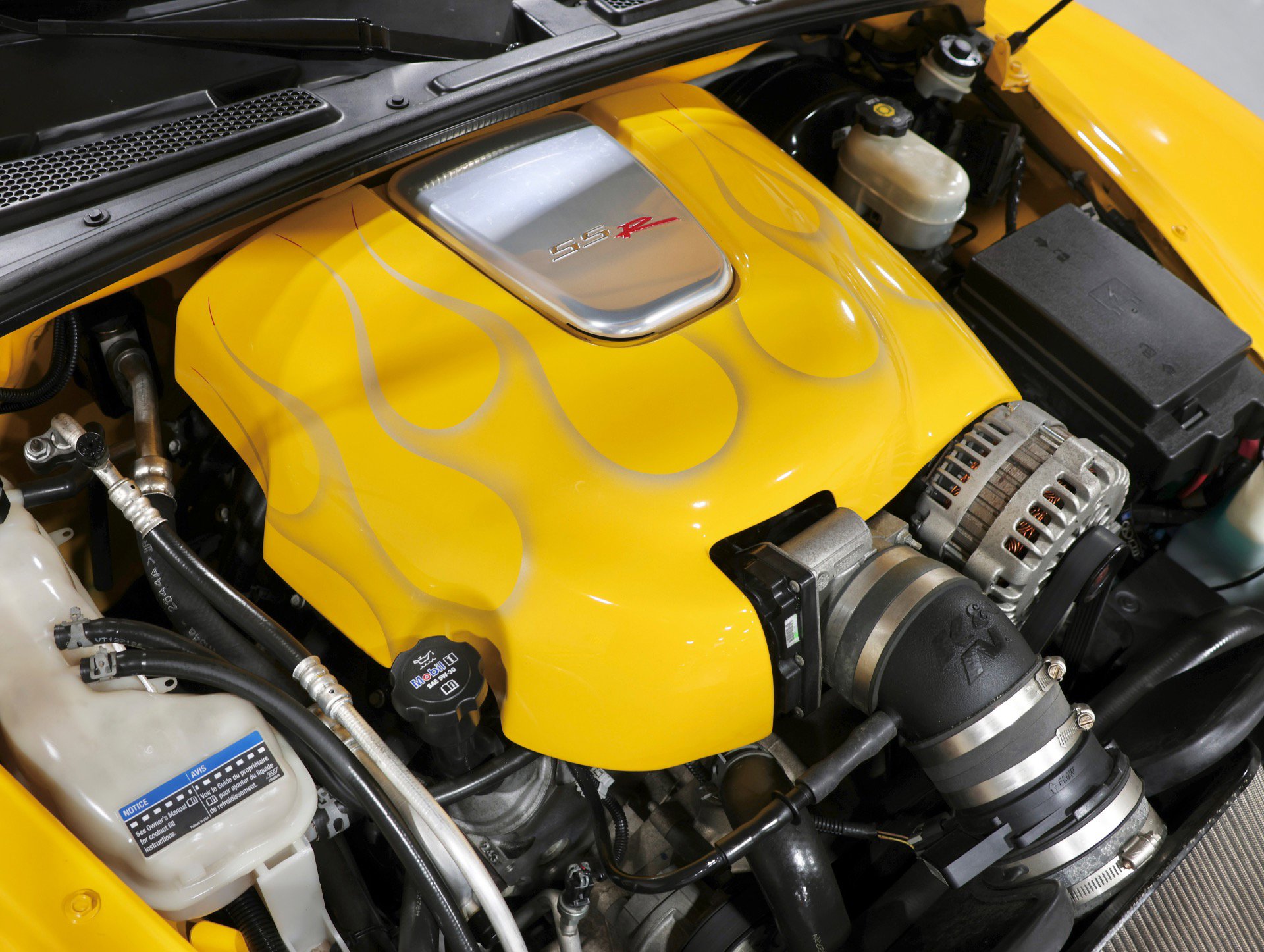 Used 2005 Chevrolet SSR 6 Speed Manual - Only 12K Mile w/ Preferred Equipment Group image 22