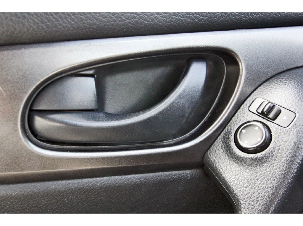 Used 2021 Nissan Rogue Sport S FWD image 21