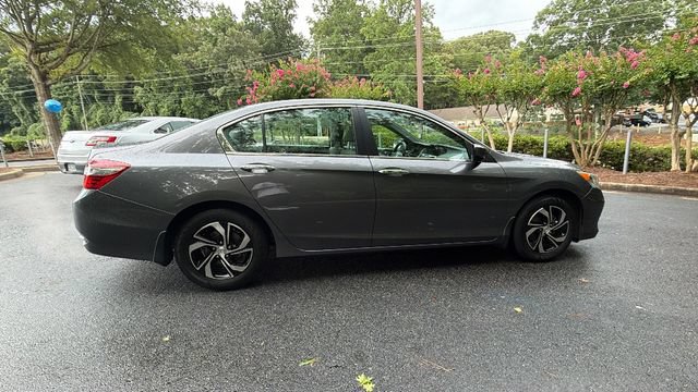 Used 2017 Honda Accord LX image 8