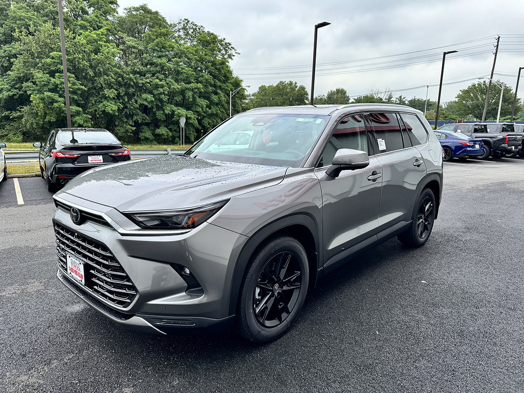 New 2026 Toyota Grand Highlander AWD image 2