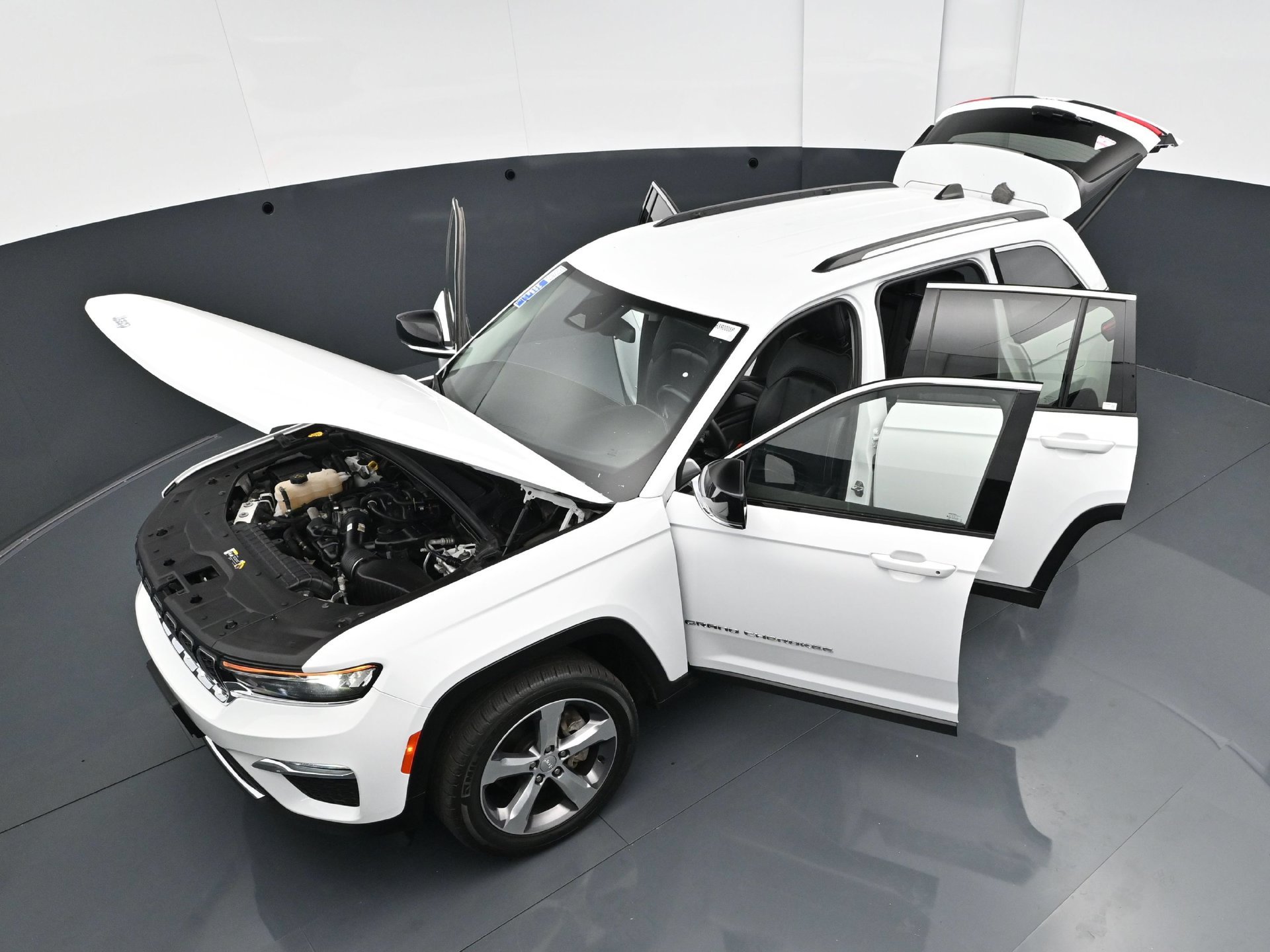 Used 2022 Jeep Grand Cherokee Limited AWD/4WD image 42
