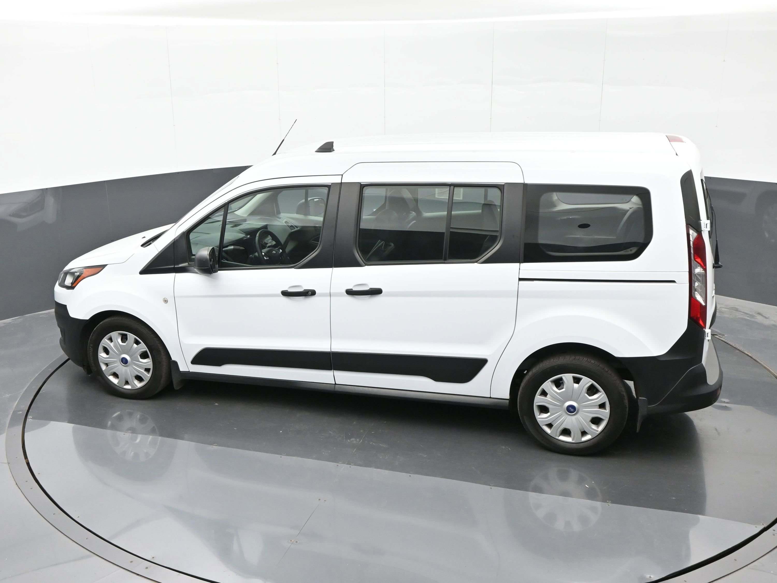 Used 2022 Ford Transit Connect XL image 34