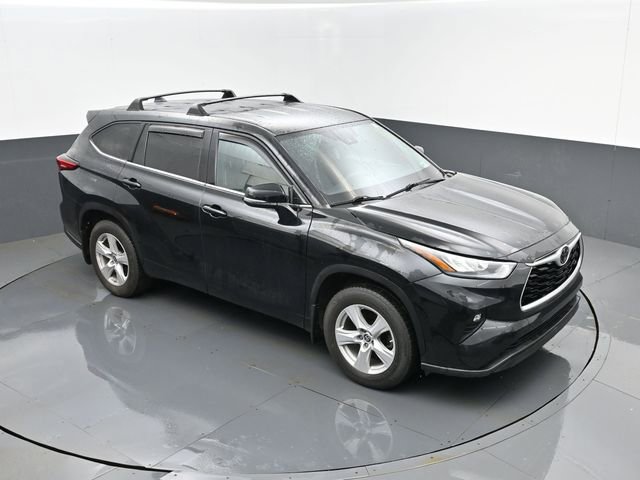 Used 2020 Toyota Highlander LE image 21