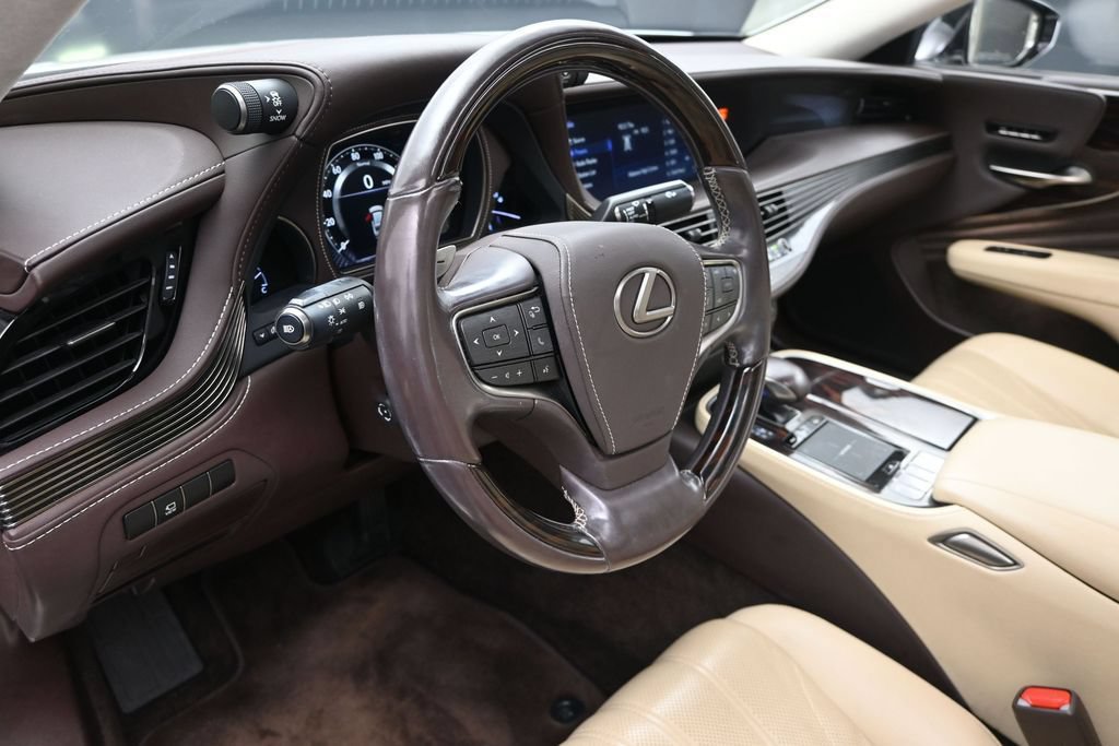Used 2018 Lexus LS 500 w/ Interior Upgrade Package RWD image 12