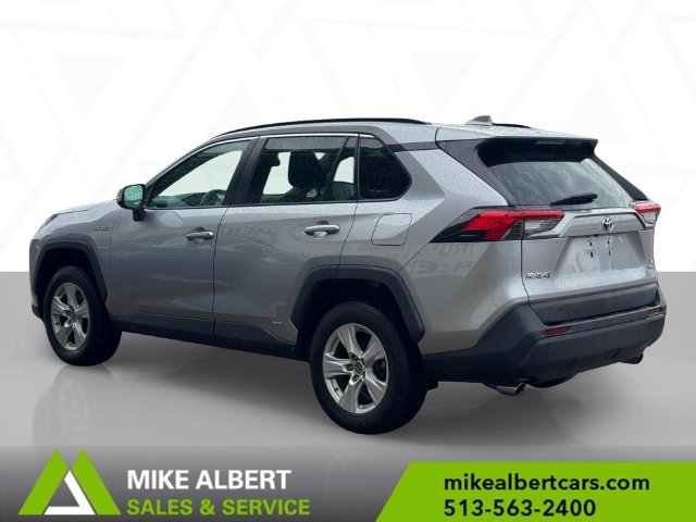 Used 2021 Toyota RAV4 LE AWD/4WD image 6