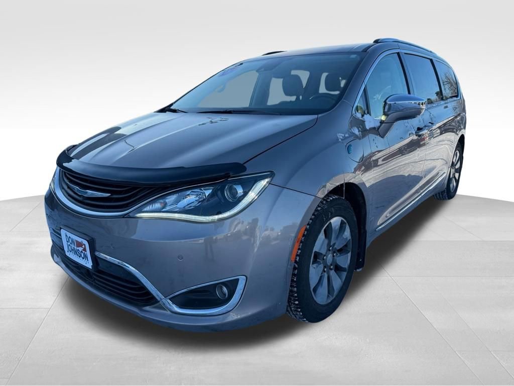 Used 2017 Chrysler Pacifica Platinum image 37