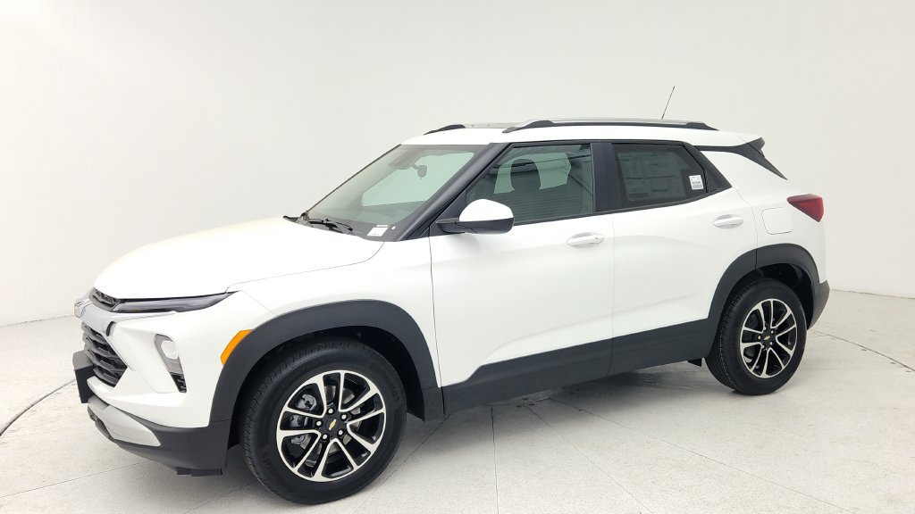 New 2026 Chevrolet TrailBlazer LT w/ LT Cold Weather Package FWD image 4