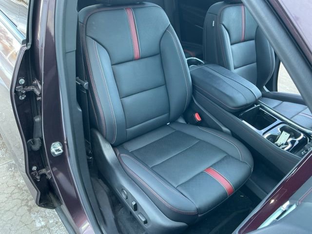 Used 2024 Chevrolet Traverse RS w/ LPO, Floor Liner Package image 29