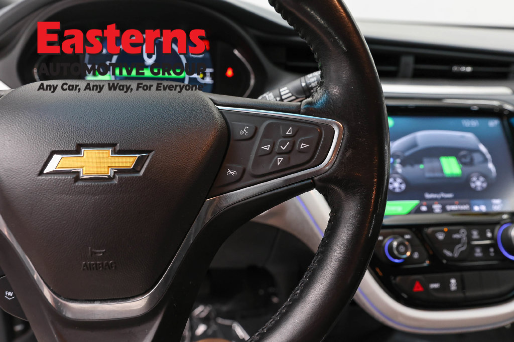 Used 2018 Chevrolet Bolt Premier w/ Driver Confidence II Package FWD image 16