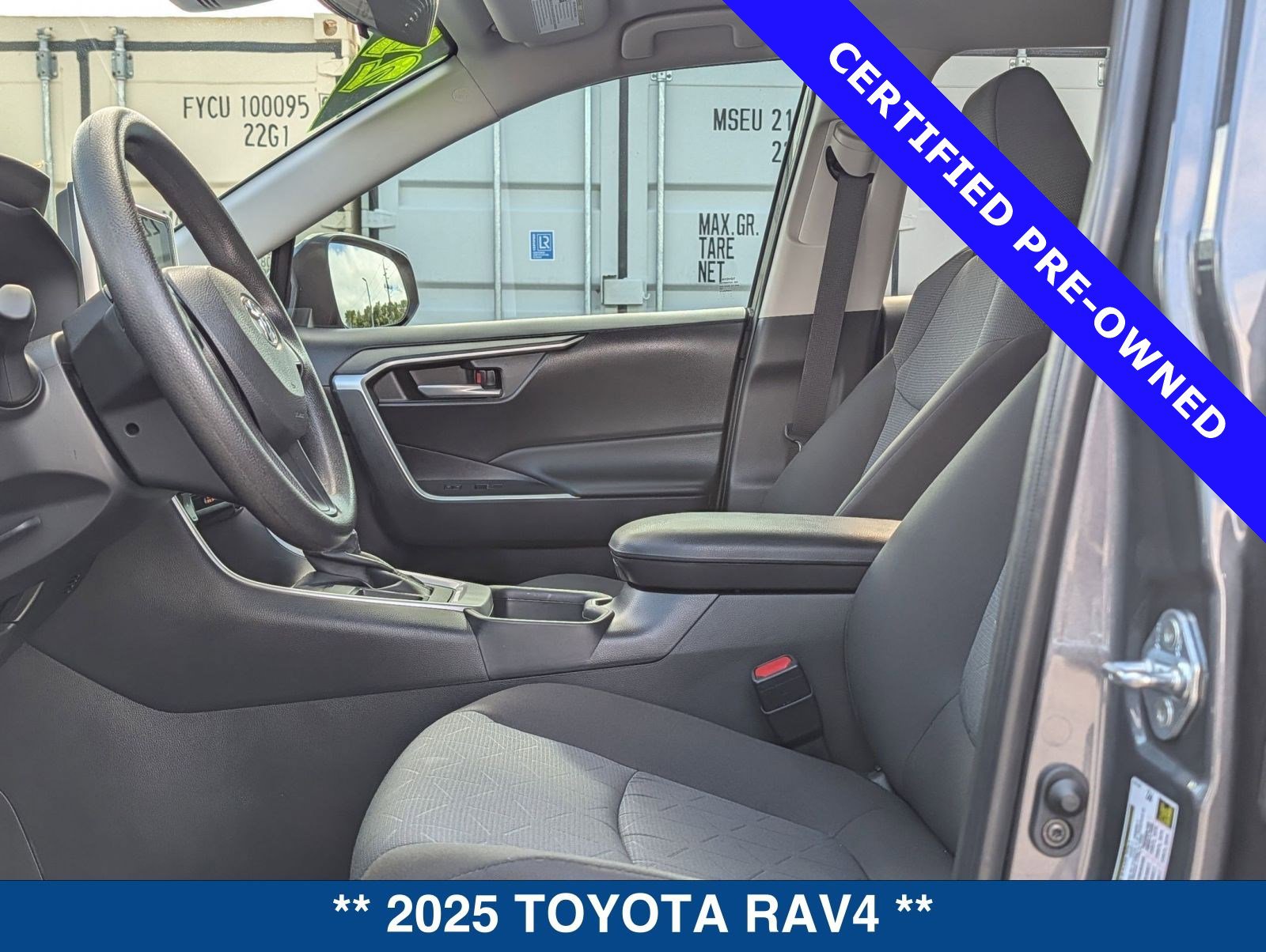 Used 2025 Toyota RAV4 XLE image 20