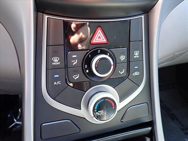 Used 2016 Hyundai Elantra SE FWD image 15