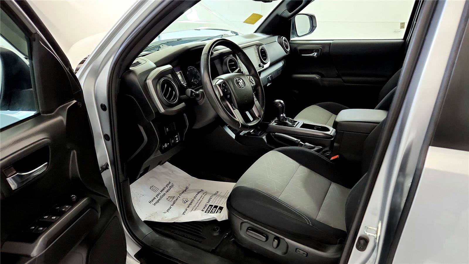 Certified 2023 Toyota Tacoma 4x4 Double Cab image 29