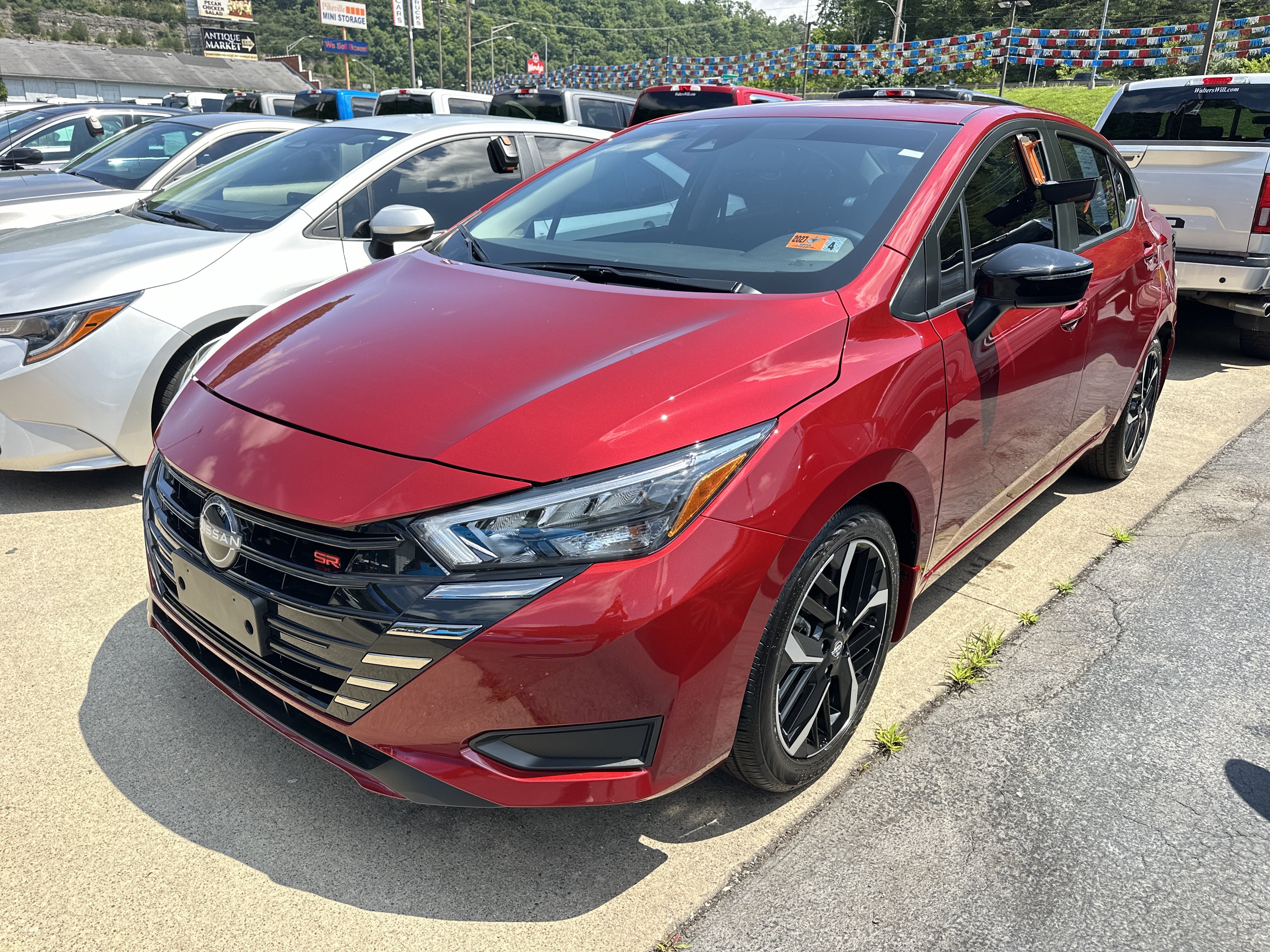 Used 2025 Nissan Versa SR w/ Trunk Package FWD image 3