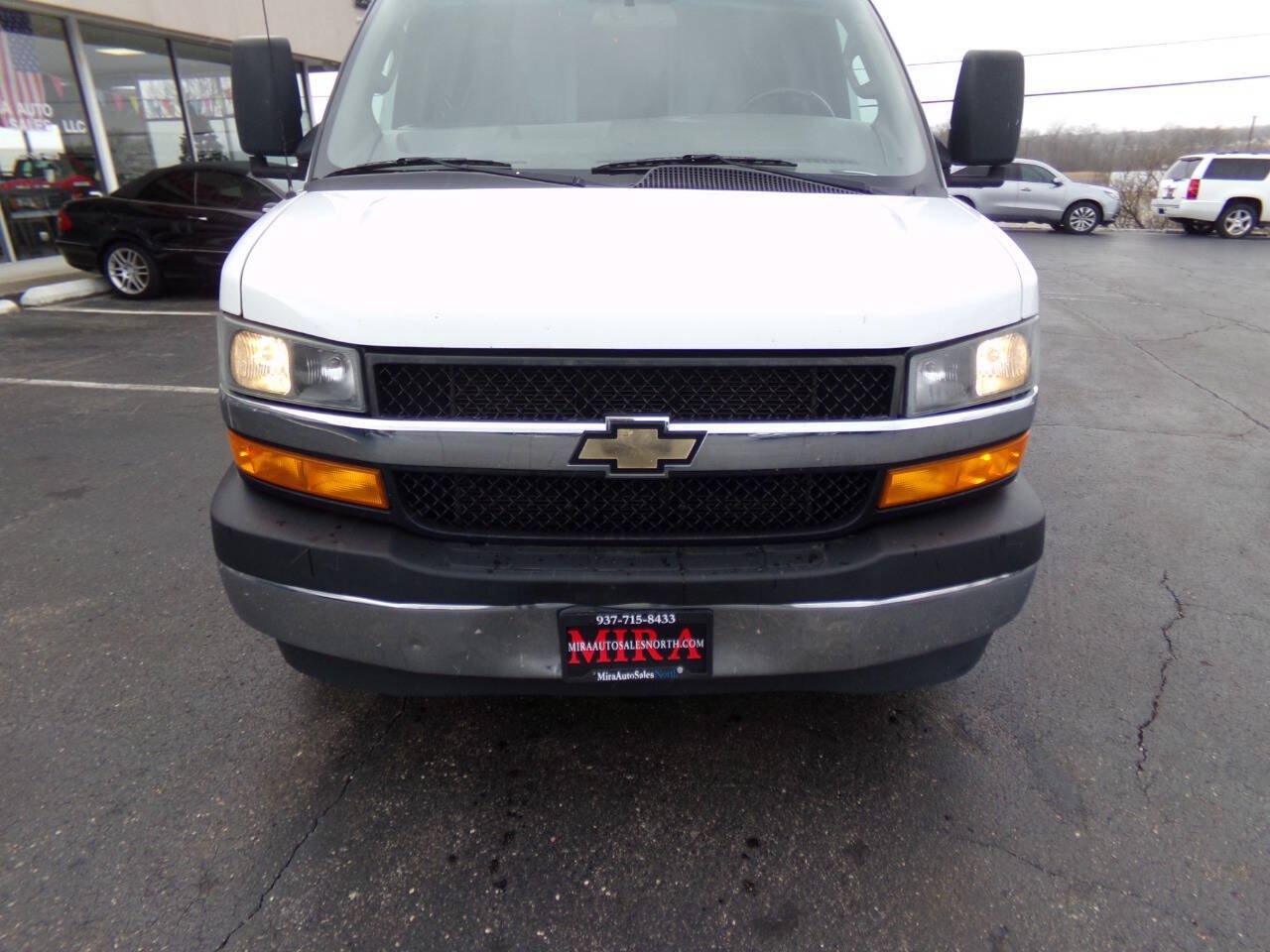 Used 2019 Chevrolet Express 3500 w/ Power Convenience Package RWD image 38