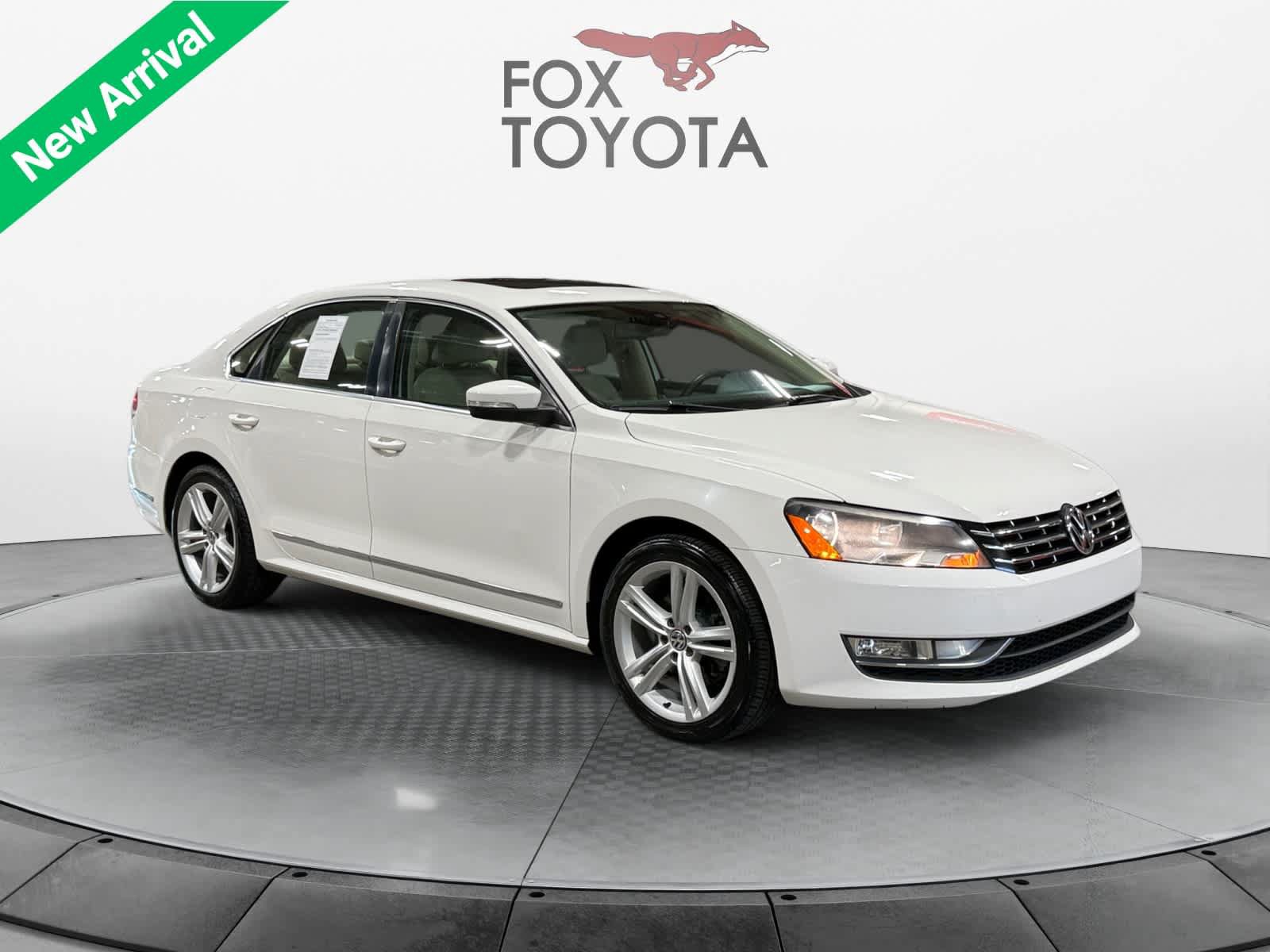 Used 2013 Volkswagen Passat TDI SE FWD image 8