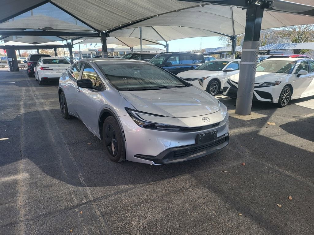 Used 2025 Toyota Prius Limited image 3