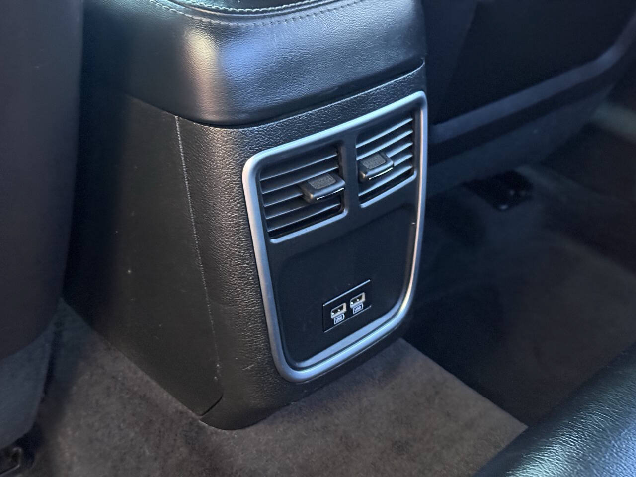 Used 2018 Dodge Charger R/T RWD image 30