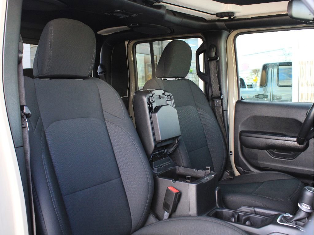 Used 2020 Jeep Gladiator Sport w/ Quick Order Package 24S image 22