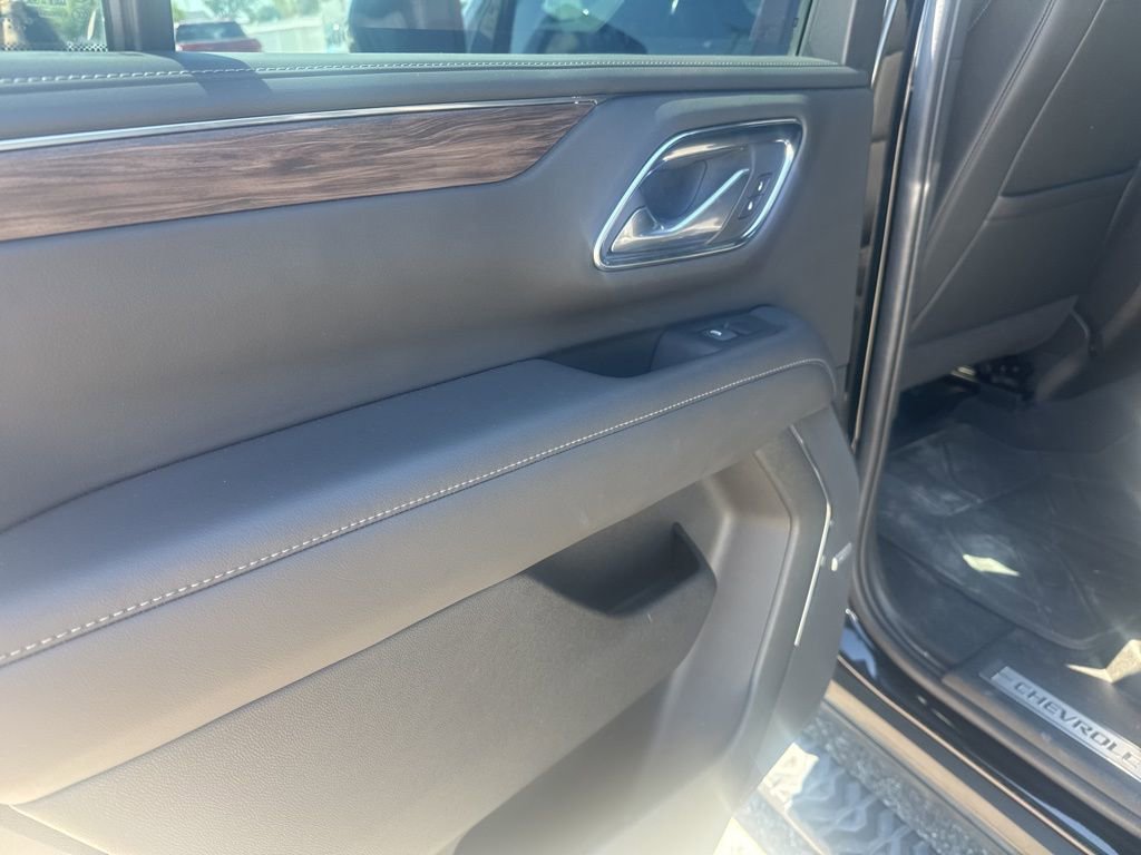 Used 2022 Chevrolet Tahoe Z71 w/ Off-Road Capability Package image 12