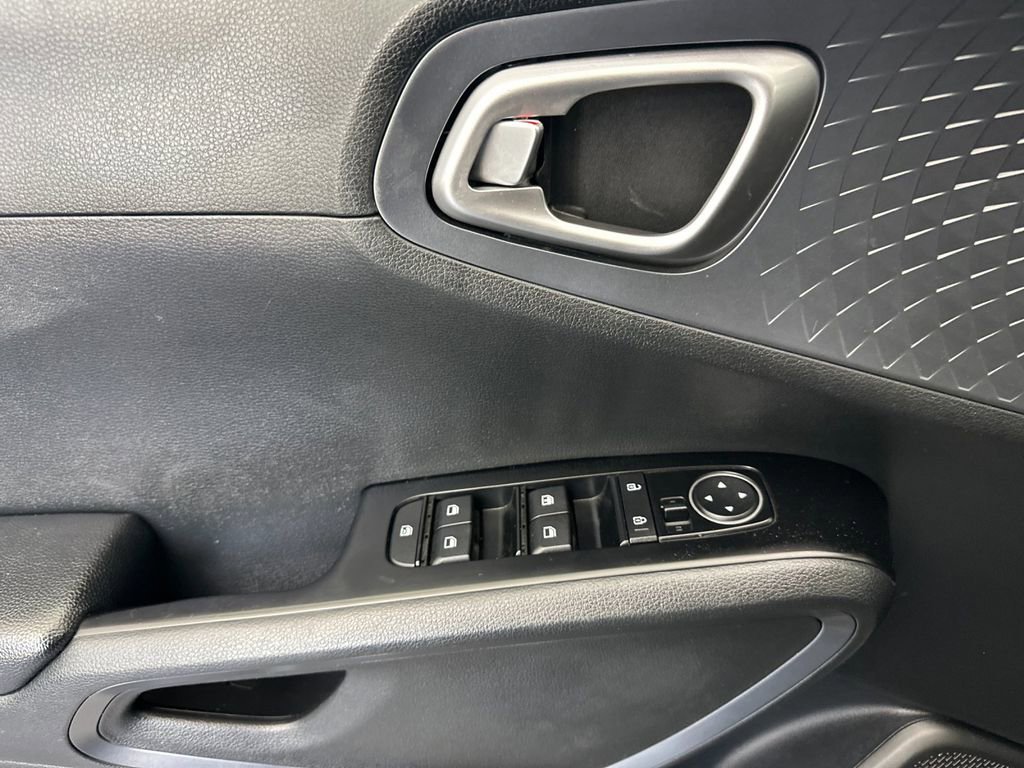 Used 2021 Kia Soul S FWD image 10