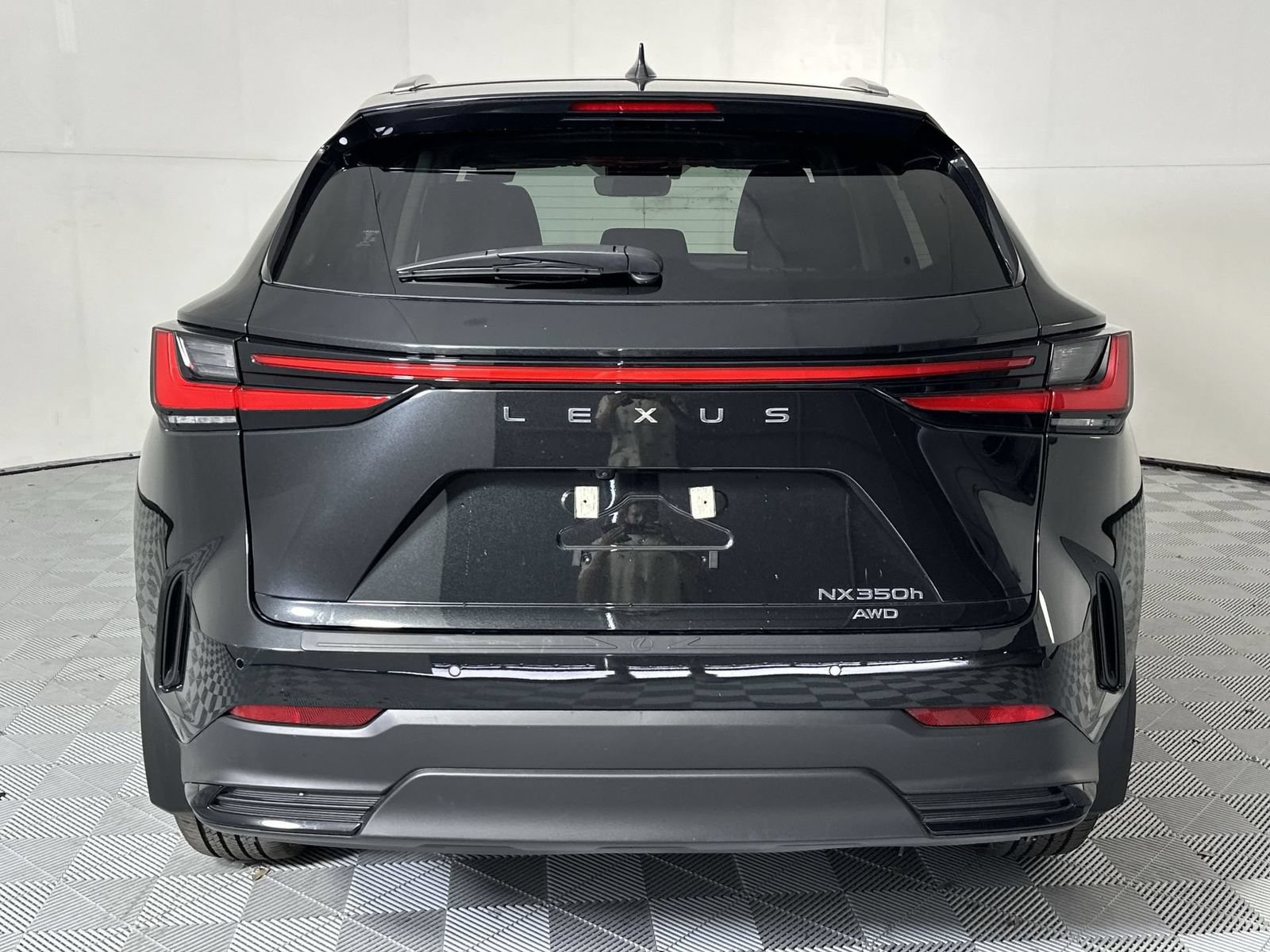 Used 2025 Lexus NX 350h AWD w/ Accessory Package (2T) image 7
