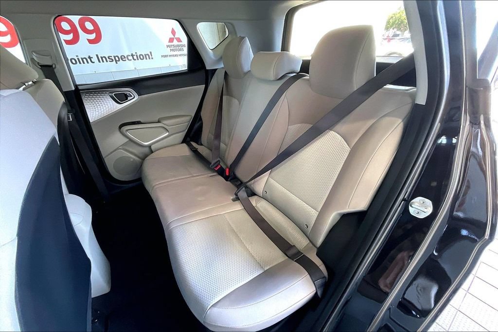 Used 2022 Kia Soul LX FWD image 14