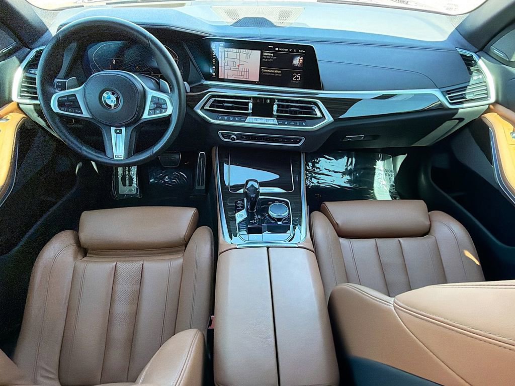 Used 2021 BMW X5 sDrive40i w/ M Sport Package image 16