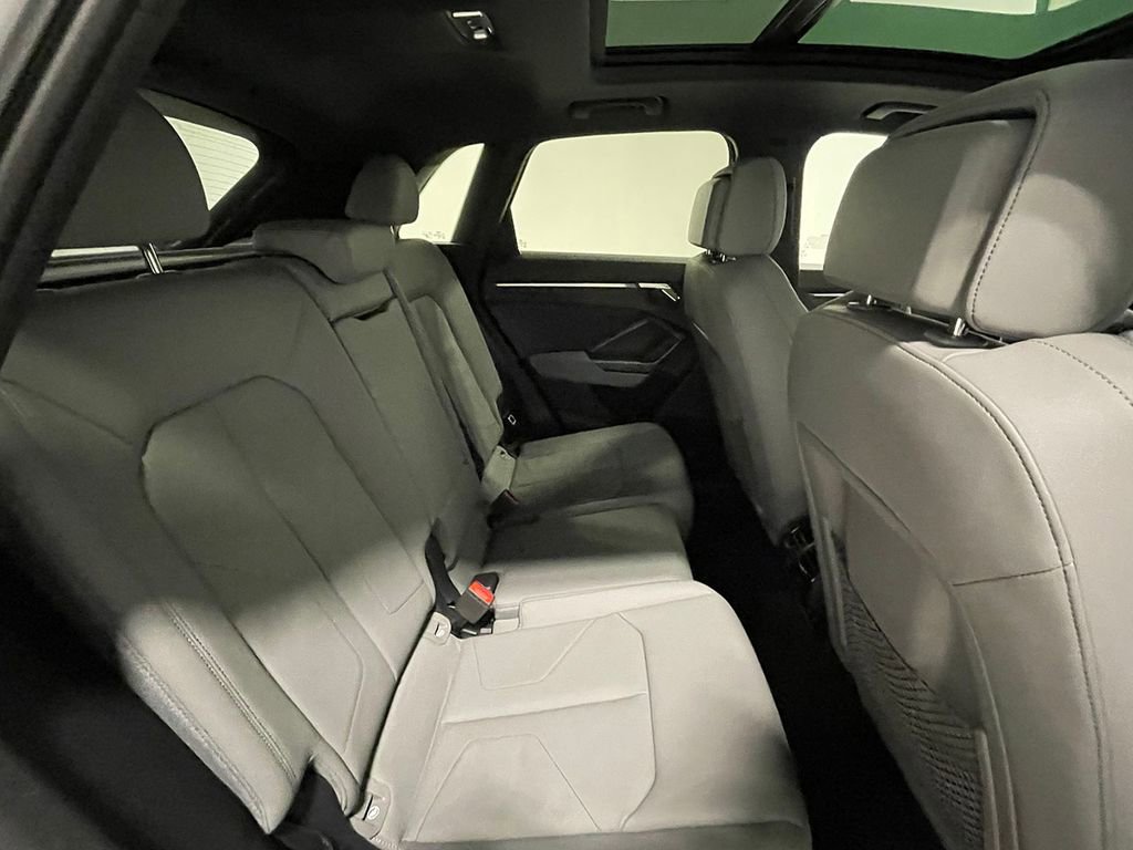 Used 2025 Audi Q3 2.0T Premium w/ Convenience Package image 25