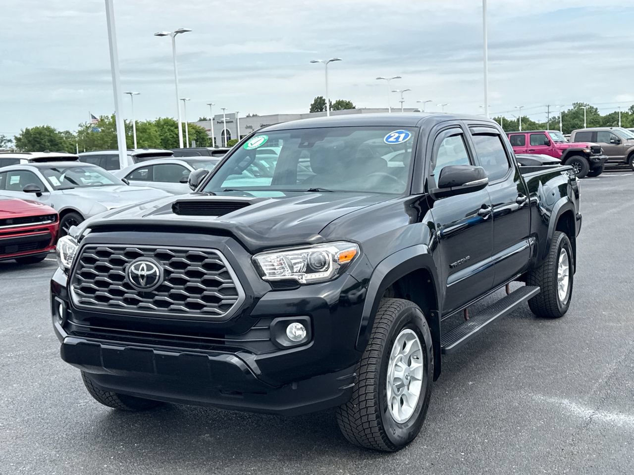 Used 2021 Toyota Tacoma TRD Sport AWD/4WD image 7