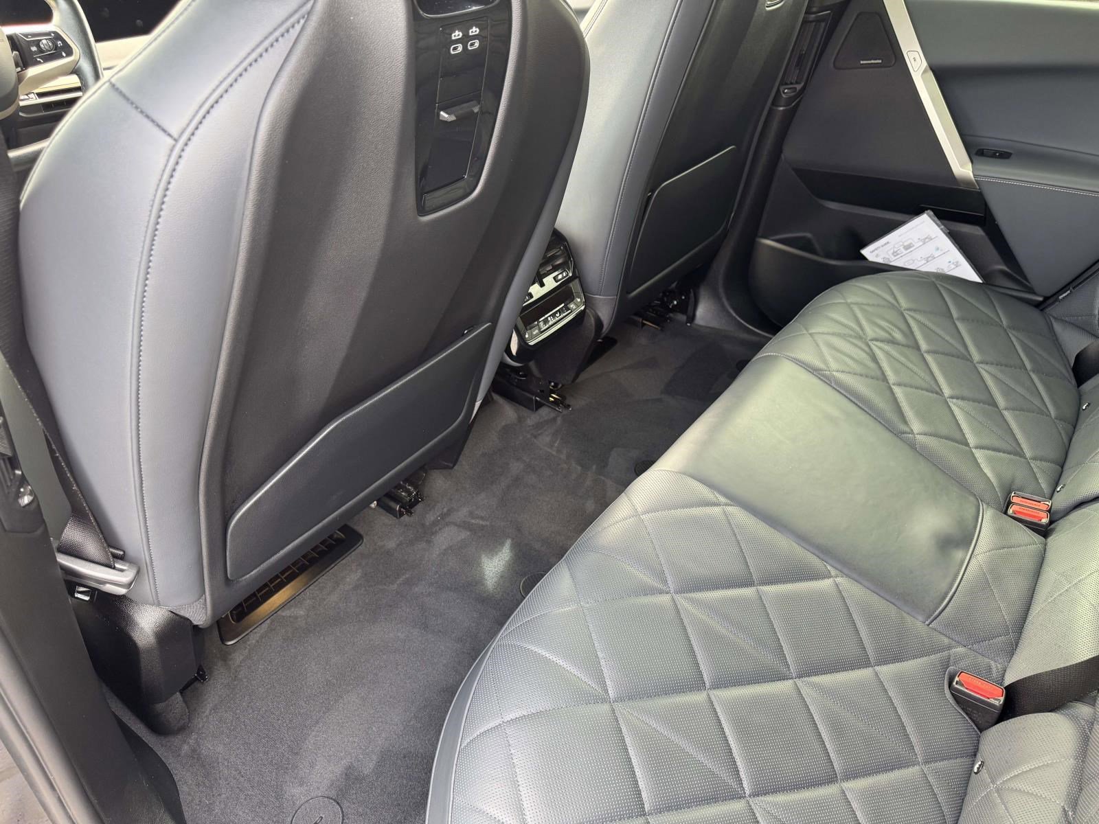 Certified 2023 BMW iX xDrive50 w/ Premium Package image 14