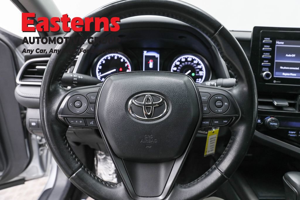 Used 2023 Toyota Camry SE FWD image 10